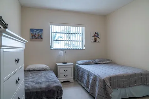 424 N Riverside Drive Pompano Beach FL 33062