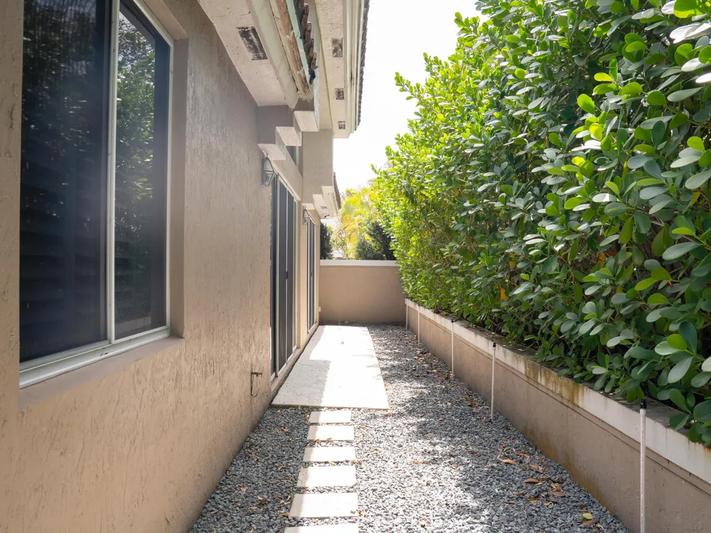 20710 NW 29th Avenue Boca Raton FL 33434