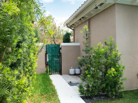 20710 NW 29th Avenue Boca Raton FL 33434