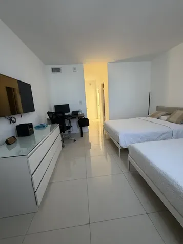 19390 Collins Avenue Sunny Isles Beach FL 33160