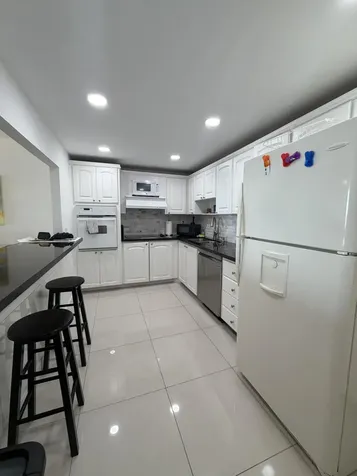 19390 Collins Avenue Sunny Isles Beach FL 33160