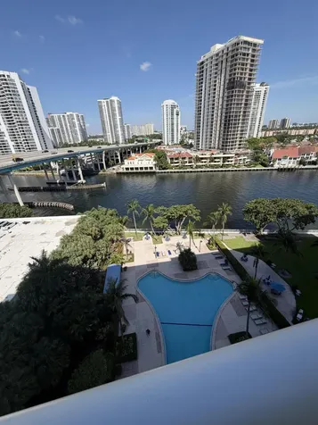 19390 Collins Avenue Sunny Isles Beach FL 33160
