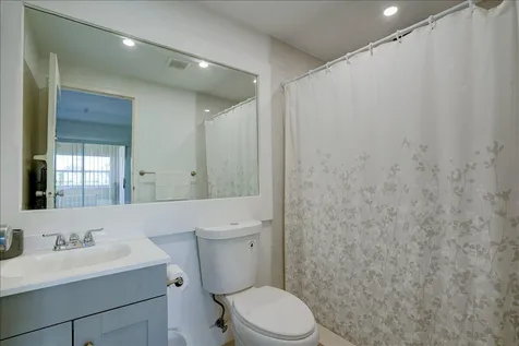 222 Saxony E Delray Beach FL 33446