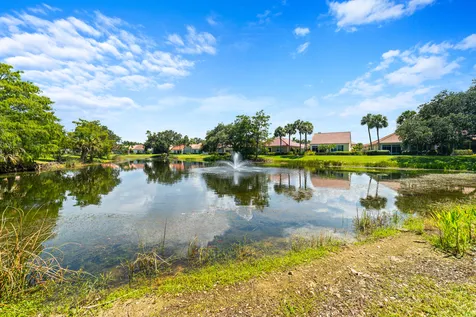 1726 Victoria Circle Vero Beach FL 32967