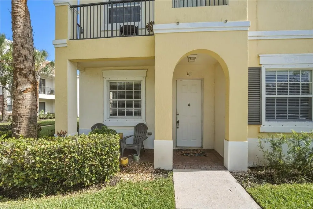 10480 SW Stephanie Way Port St Lucie FL 34987