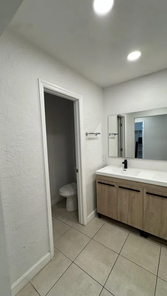 802 Saint Andrews Road Hollywood FL 33021