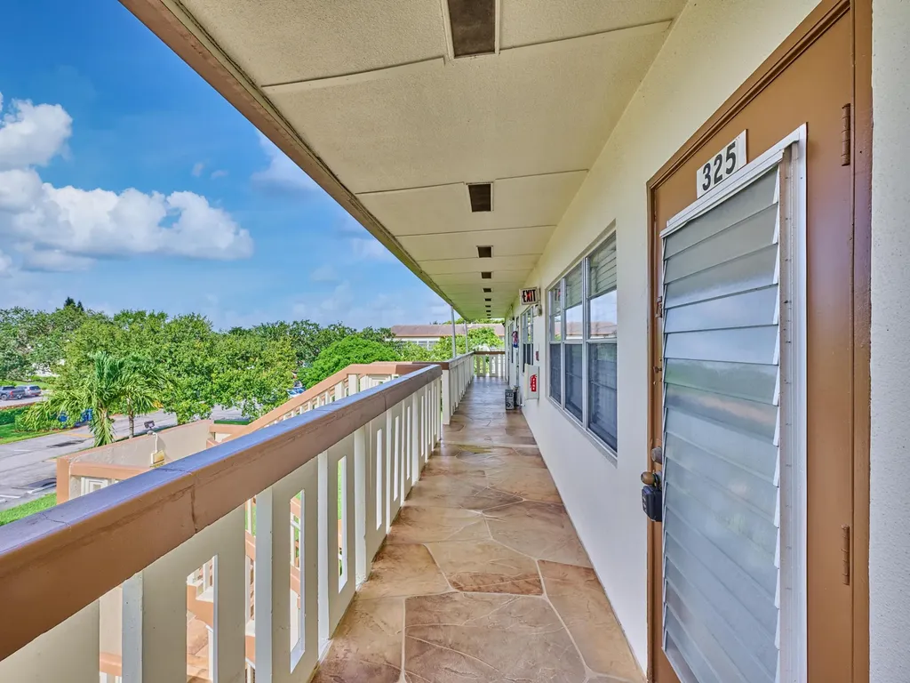 325 Mansfield Drive Boca Raton FL 33434