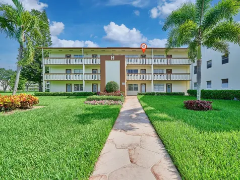 325 Mansfield Drive Boca Raton FL 33434