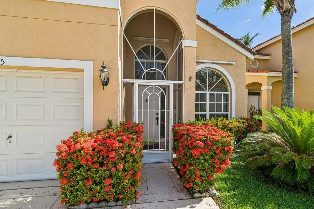 7835 Springfield Lake Drive Lake Worth FL 33467