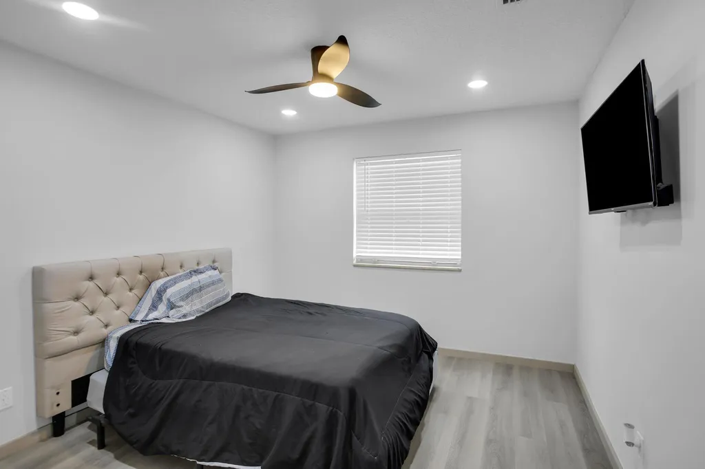 912 S 5th Street Macclenny FL 32063