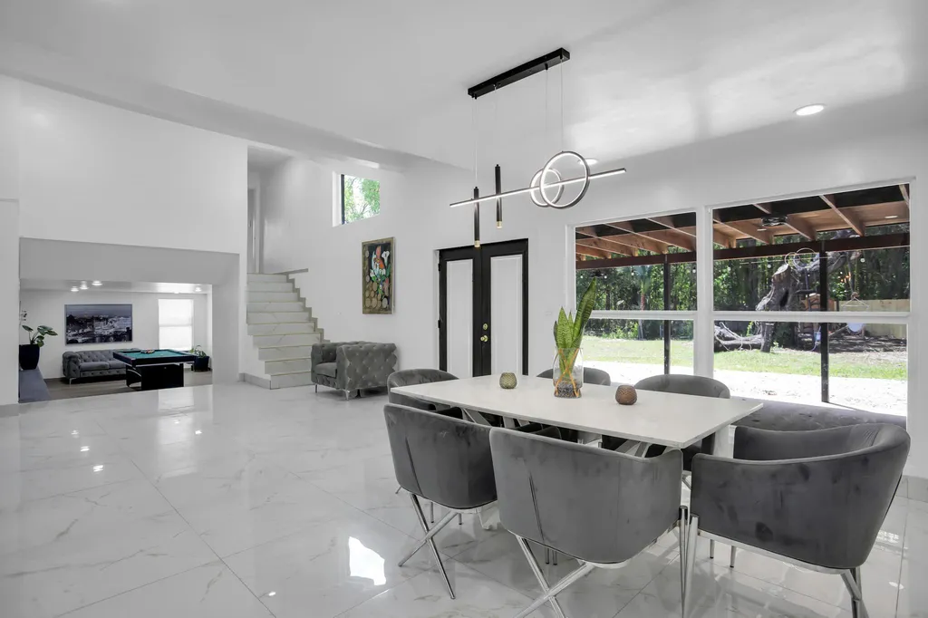 912 S 5th Street Macclenny FL 32063