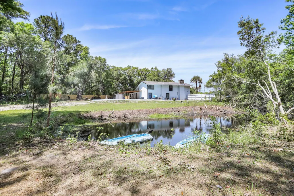 912 S 5th Street Macclenny FL 32063