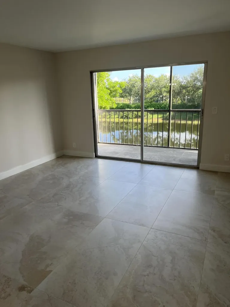 7321 Amberly Lane Delray Beach FL 33446