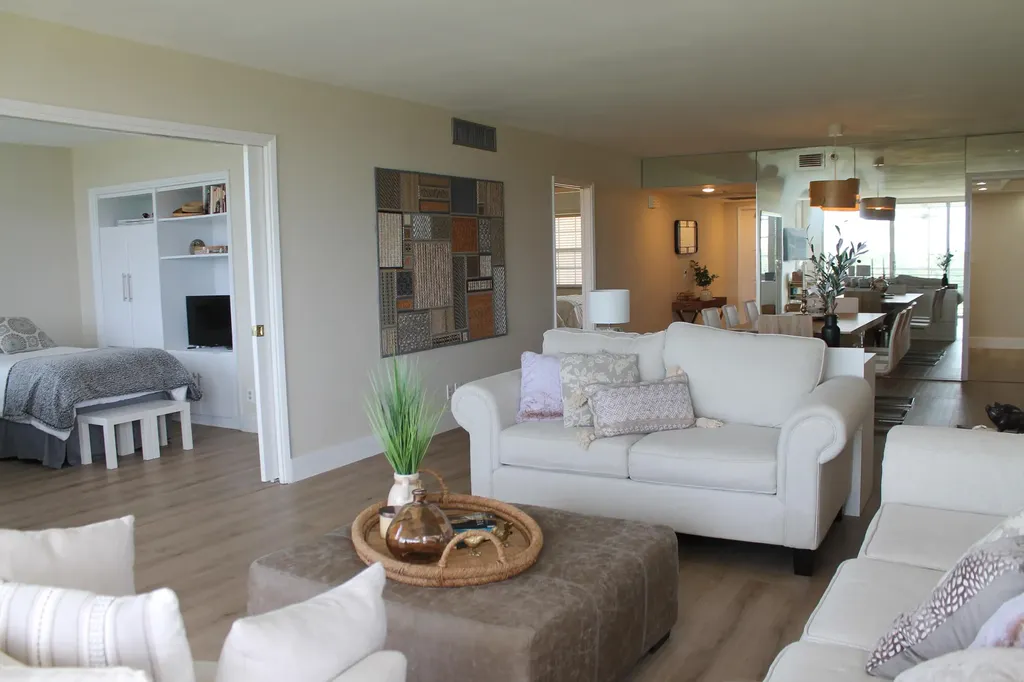 3520 Oaks Way Pompano Beach FL 33069