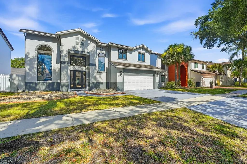 19242 NW 89th Avenue Hialeah FL 33018