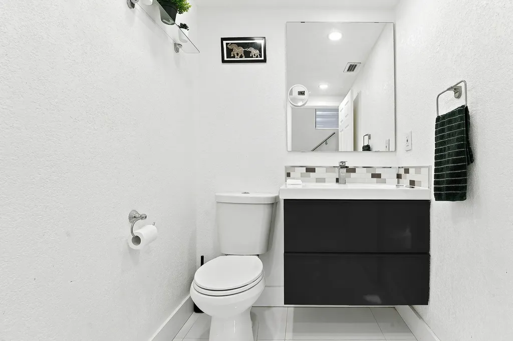 19242 NW 89th Avenue Hialeah FL 33018