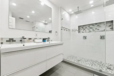 19242 NW 89th Avenue Hialeah FL 33018