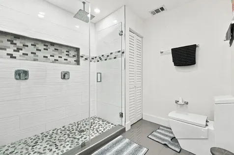 19242 NW 89th Avenue Hialeah FL 33018