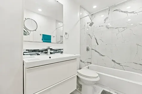 19242 NW 89th Avenue Hialeah FL 33018