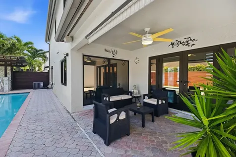 19242 NW 89th Avenue Hialeah FL 33018