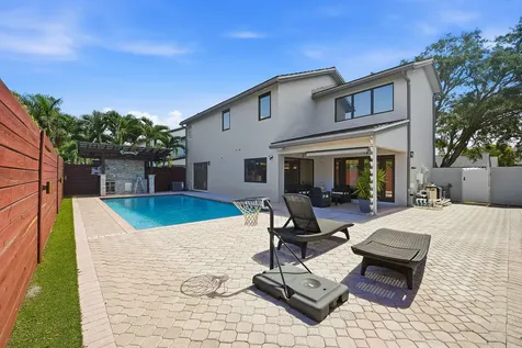 19242 NW 89th Avenue Hialeah FL 33018