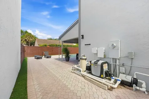 19242 NW 89th Avenue Hialeah FL 33018