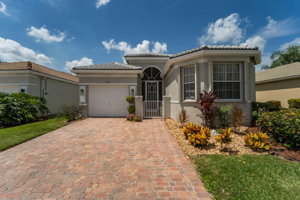7216 Cataluna Circle Delray Beach FL 33446