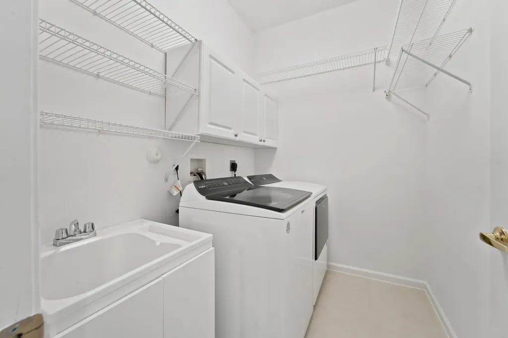 7216 Cataluna Circle Delray Beach FL 33446