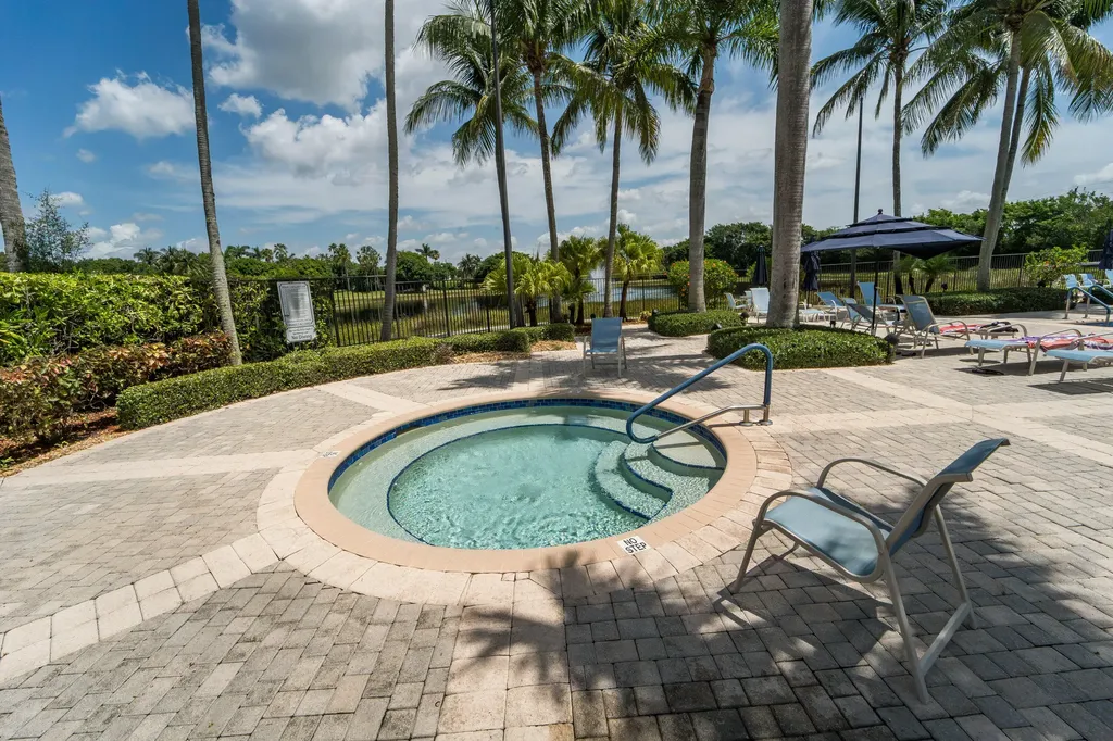 7216 Cataluna Circle Delray Beach FL 33446