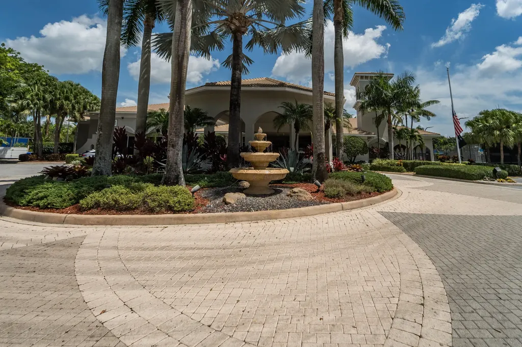 7216 Cataluna Circle Delray Beach FL 33446