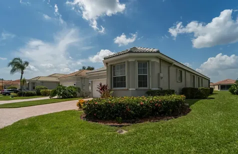 7216 Cataluna Circle Delray Beach FL 33446