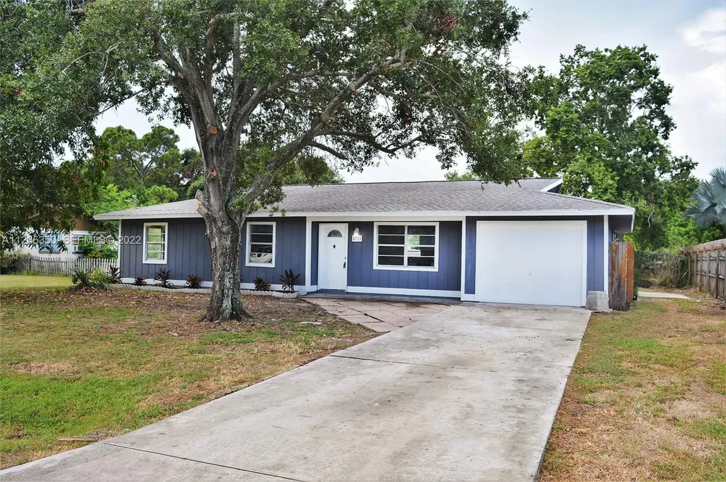 4703 Myrtle Drive Fort Pierce FL 34982
