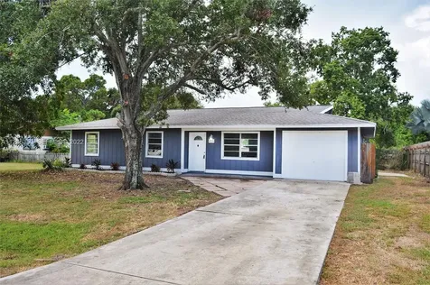 4703 Myrtle Drive Fort Pierce FL 34982