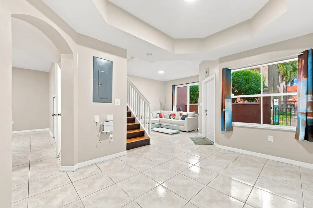 732 SW 106th Avenue Pembroke Pines FL 33025