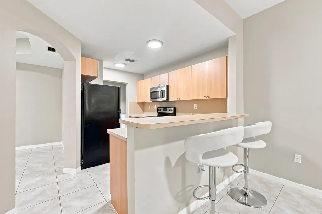 732 SW 106th Avenue Pembroke Pines FL 33025