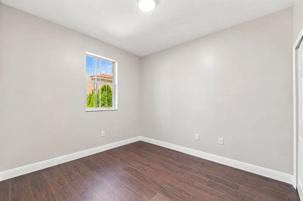 732 SW 106th Avenue Pembroke Pines FL 33025