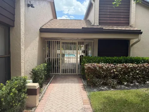 2671 Carambola Circle N Coconut Creek FL 33066