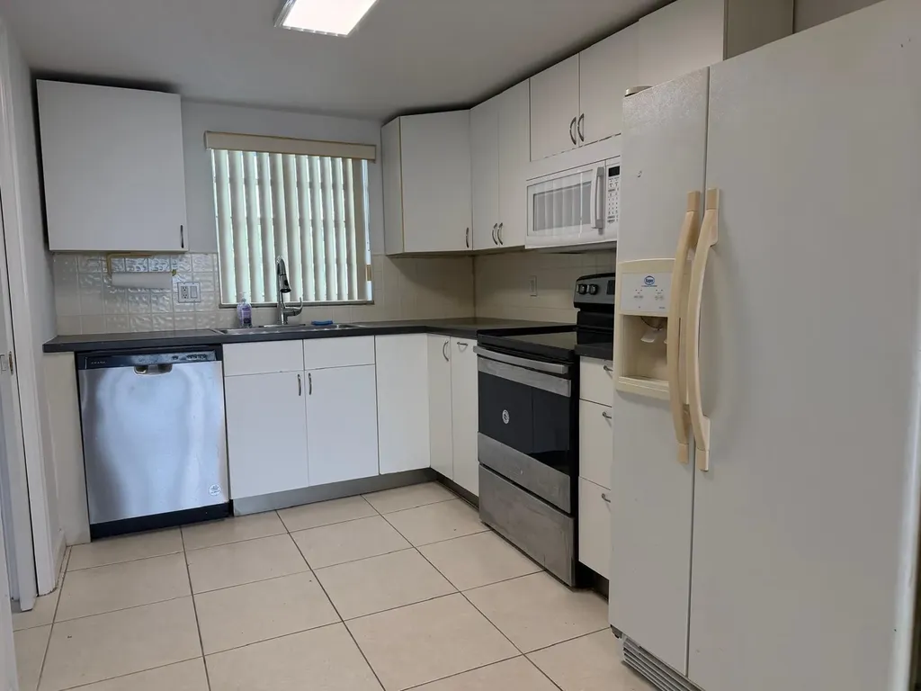 9470 Live Oak Place Davie FL 33324