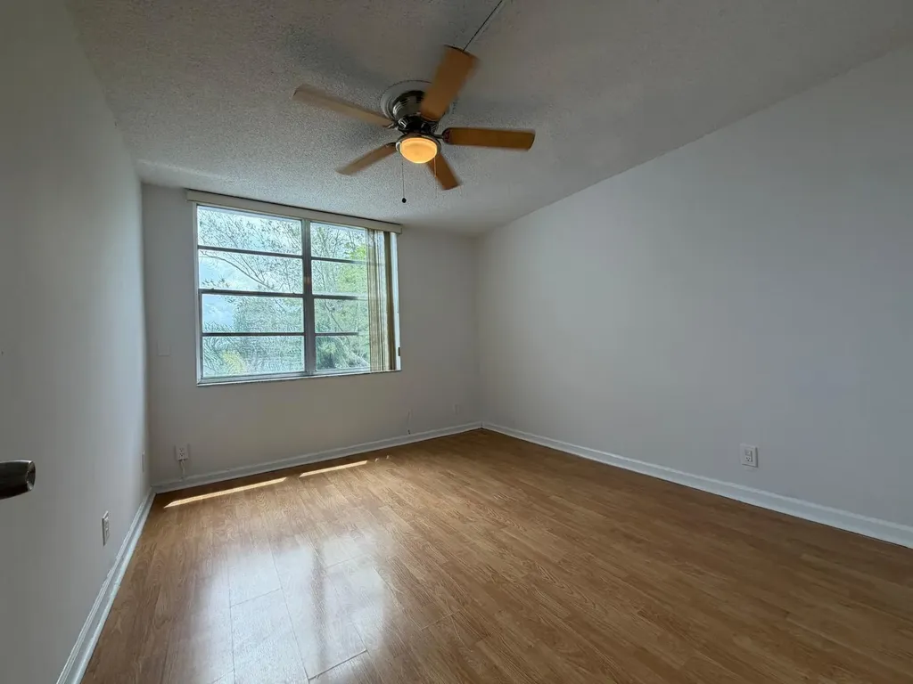 9470 Live Oak Place Davie FL 33324