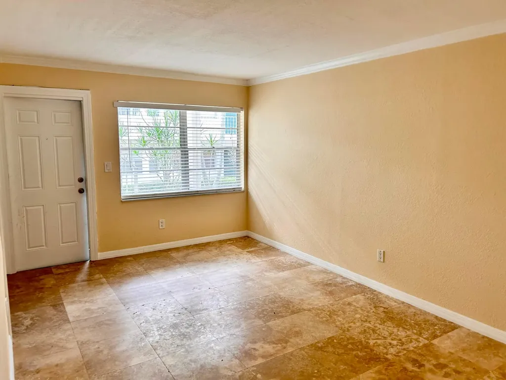 340 NW 19th Street Boca Raton FL 33432