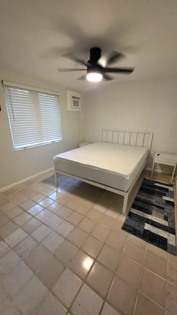 1716 NE 17th Way Fort Lauderdale FL 33305