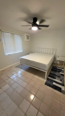 1716 NE 17th Way Fort Lauderdale FL 33305