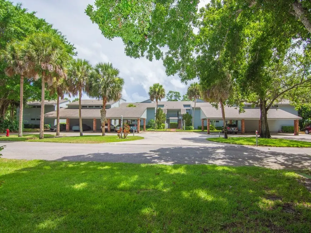 2125 Pine Creek Boulevard Vero Beach FL 32966