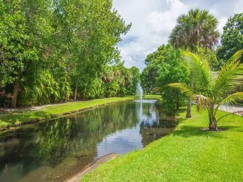 2125 Pine Creek Boulevard Vero Beach FL 32966