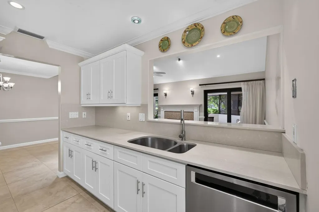 65 Balfour Road E Palm Beach Gardens FL 33418