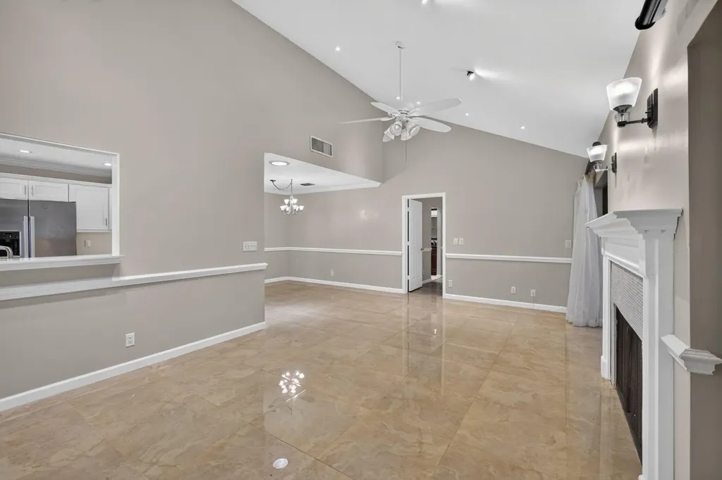65 Balfour Road E Palm Beach Gardens FL 33418