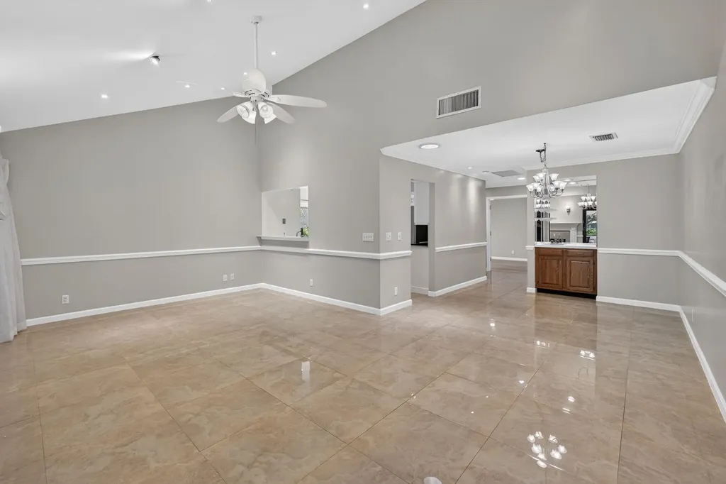 65 Balfour Road E Palm Beach Gardens FL 33418