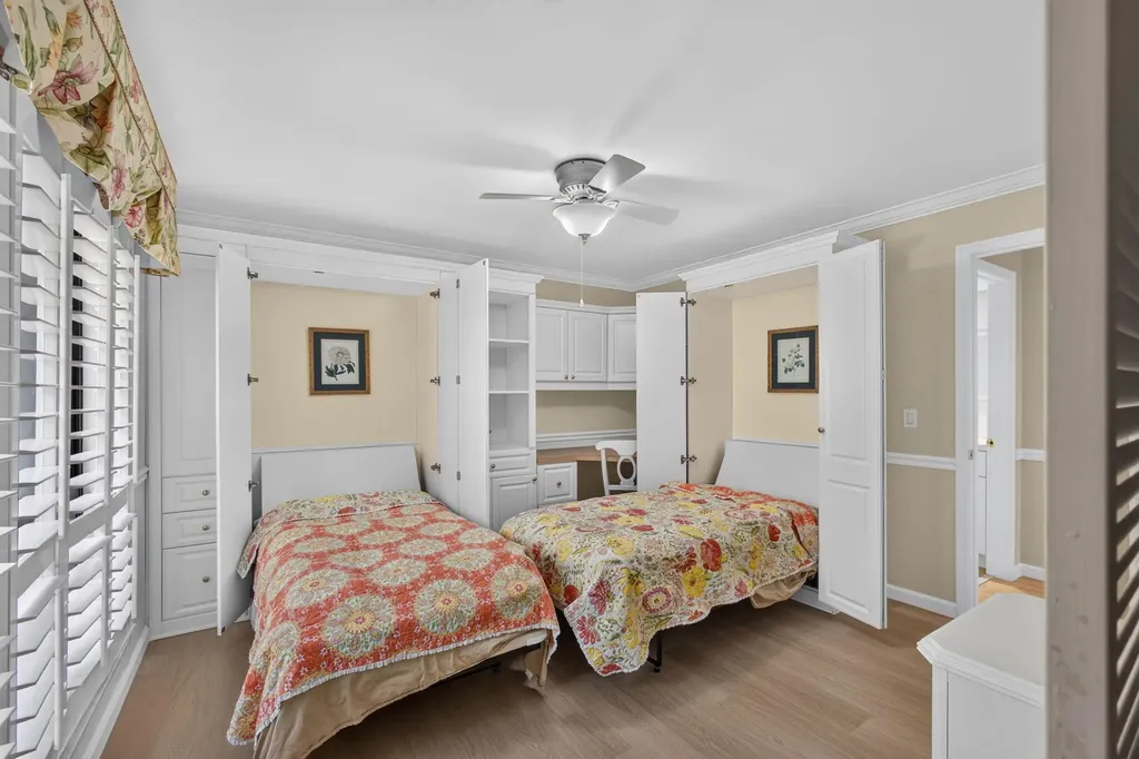 65 Balfour Road E Palm Beach Gardens FL 33418