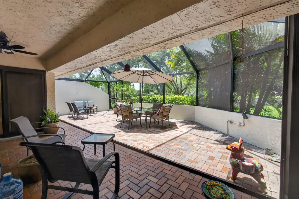 65 Balfour Road E Palm Beach Gardens FL 33418