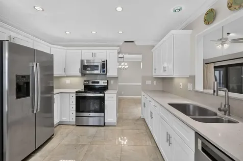 65 Balfour Road E Palm Beach Gardens FL 33418